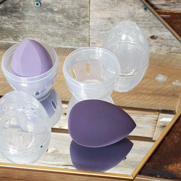 Set of Two Makeup Blending Sponges with Drying/Storing Eggs - Purple Shades - Picture 5 of 8